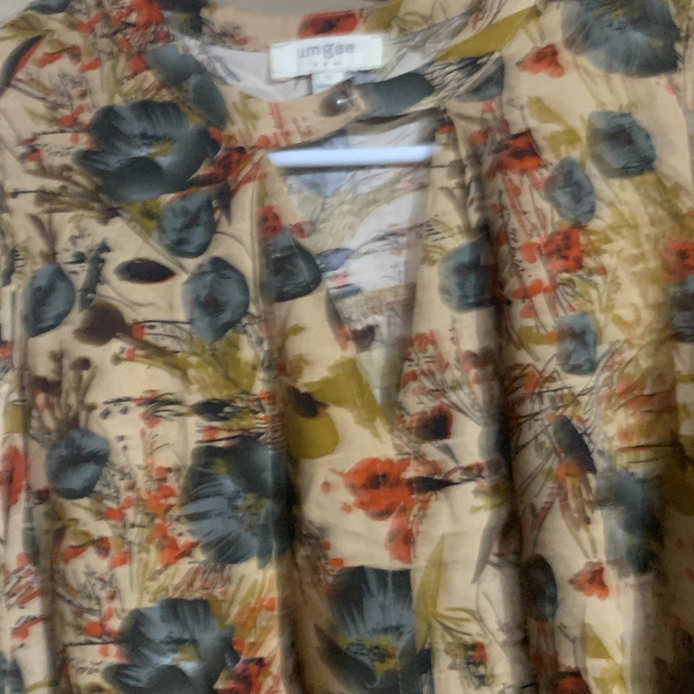 Tunic - Picture 3 of 5